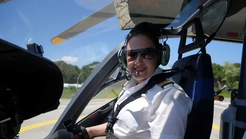 Türkiye’nin Tek Kadın Ambulans Helikopter Pilotundan İlham Verici Hikaye