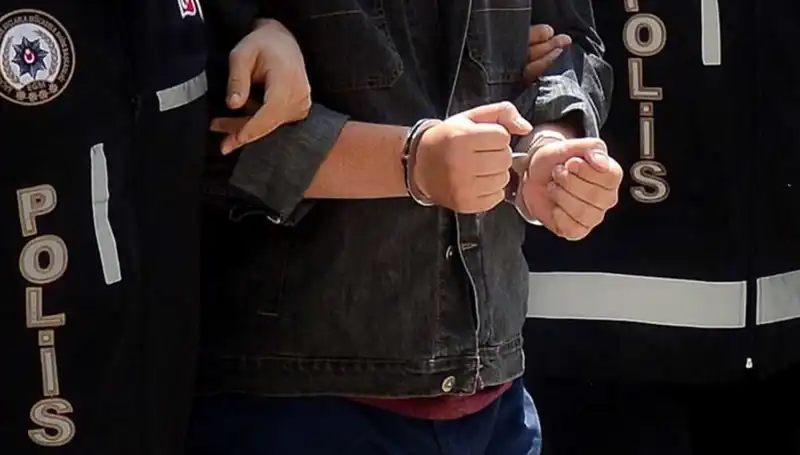 FETÖ'nün Dışişleri Bakanlığı Yapılanmasına Şok Operasyon: 8 Kişi Gözaltında