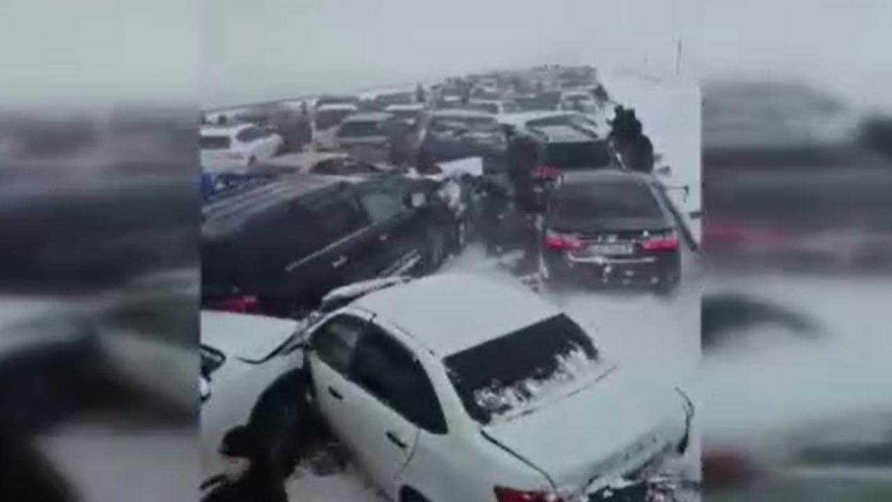 Kazakistan'da Dev Bir Trafik Kazası