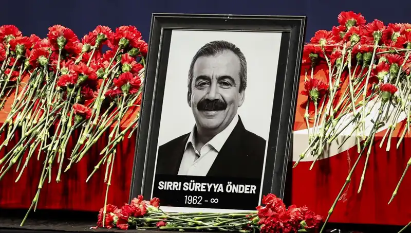 Meclis’te Sırrı Süreyya Önder’in Anması: Hatıralarla Dolu Bir Gün