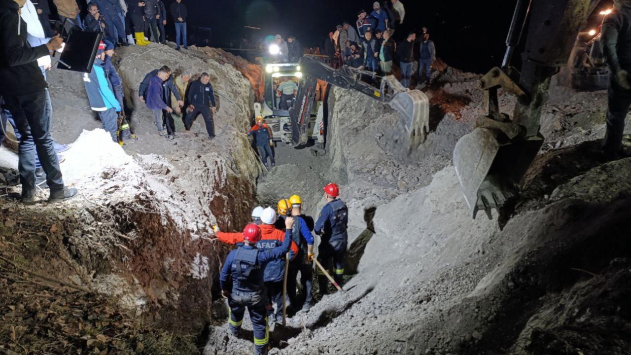 Amasya'da Şantiyede Meydana Gelen Göçükte 2 İşçi Hayatını Kaybetti