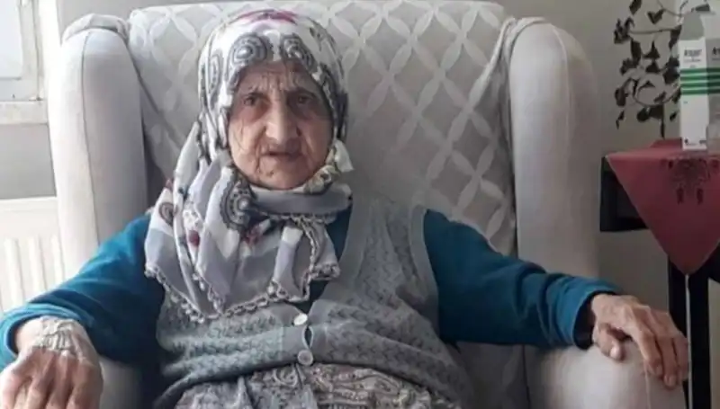 Trafik Faciası: Otomobil Çarpması Sonucu Yaşlı Kadın Hayatını Kaybetti