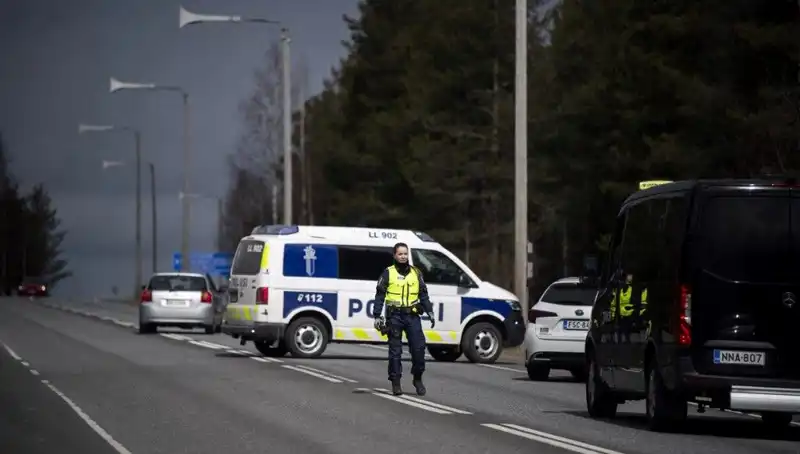Finlandiya'da Okulda Kanlı Bıçaklı Saldırı: 3 Öğrenci Yaralandı, Şüpheli Gözaltında