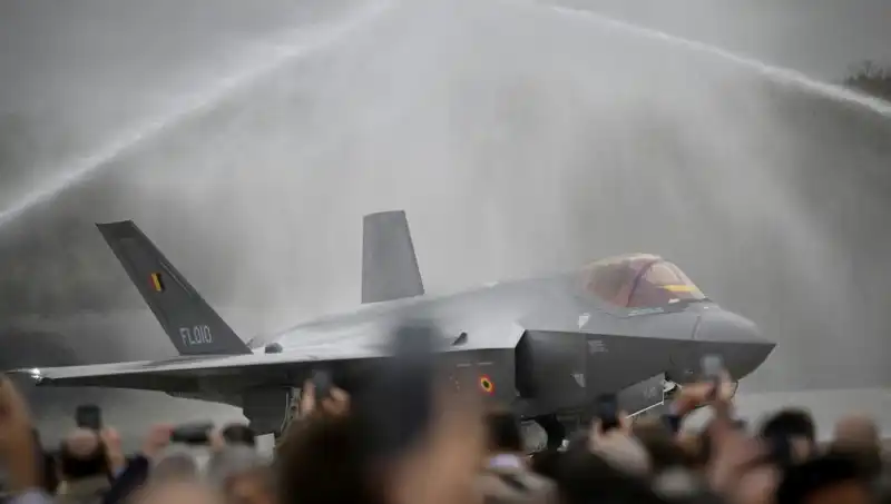 Belçika'nın F-35 Krizi: Uçak Var Ama Hava Sahası Yetersiz!