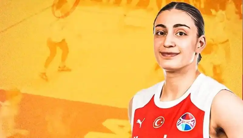 Galatasaray, Üç Yıldızına Yeni Sözleşme İmzaladı