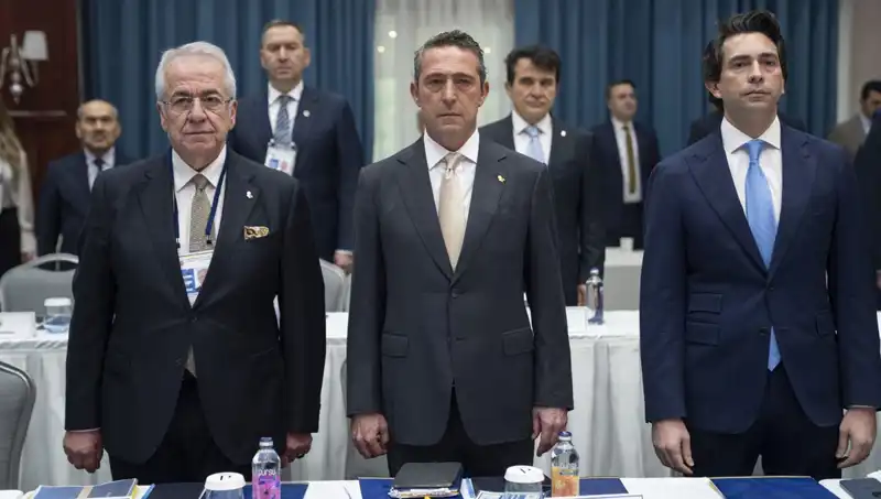 Fenerbahçe'nin İmza Sayısında Şok Edici Rakam! Taraftar Şaşkın