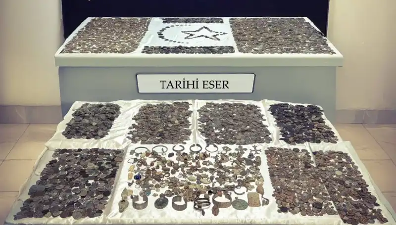 Sınırda Yakalanan 12 Bin 770 Tarihi Eser: Kültürel Mirasın Korunmasına Büyük Darbe