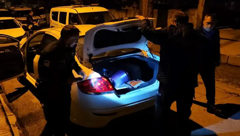 Polisten Kaçarken Ehliyetine 7 Yıl El Koyulan Genç Olayı Şaşırttı!