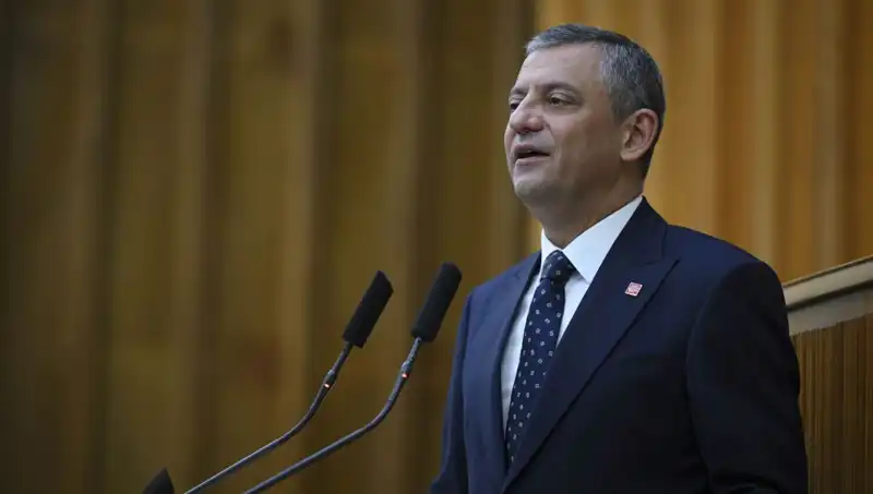 : CHP Kurultay Davası: Özel’den Sert Tepki ve Gündeme Dair Değerlendirmeler