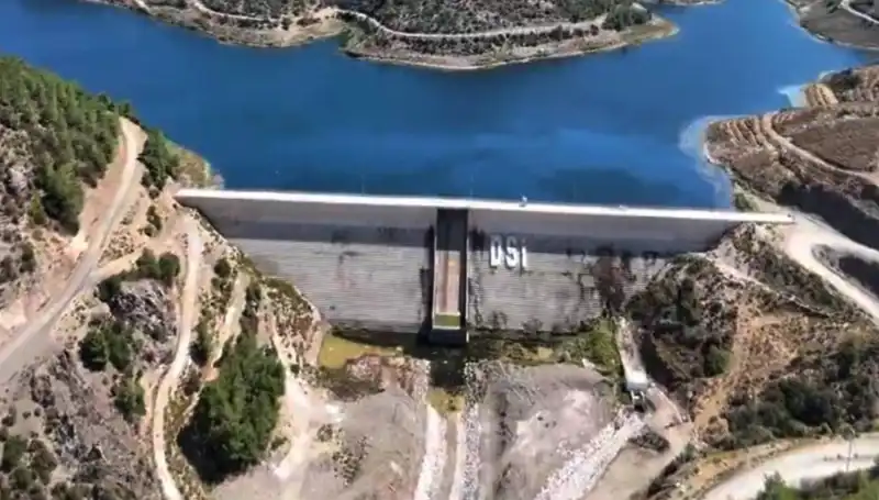 Çeşme'de Su Kesintileri Sonunda Tarih Oluyor: Yeni Proje Başlatıldı!