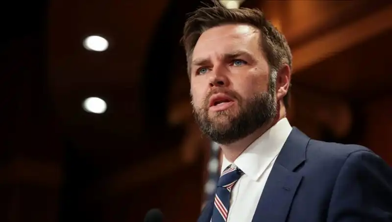 Zelenski ile Görüşen JD Vance: Kimdir, Ne Yapıyor ve Neden Önemli?