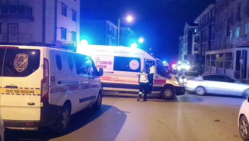 Kırıkkale'de Silahlı ve Bıçaklı Kavga: 1 Kişi Hayatını Kaybetti, 3 Yaralı