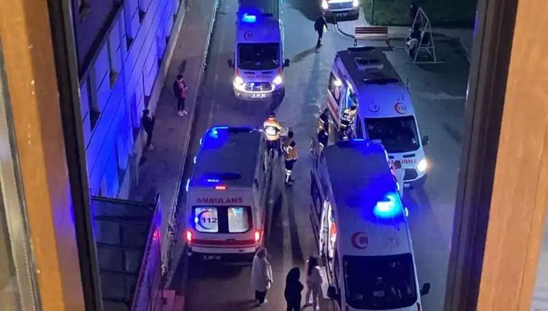 : Akşam Yemeği İkramından Sonra 53 Öğrenci Hastanelik Oldu!