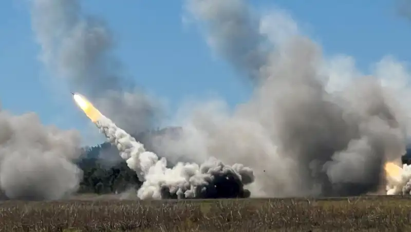 Avustralya'nın En Büyük Askeri Tatbikatında HIMARS Atışı Yapıldı: Bir İlk!