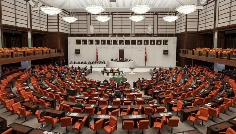 Meclis'te Gıda Zehirlenmesi İddiaları: İdare Amiri Hasan Turan Açıklamada Bulundu