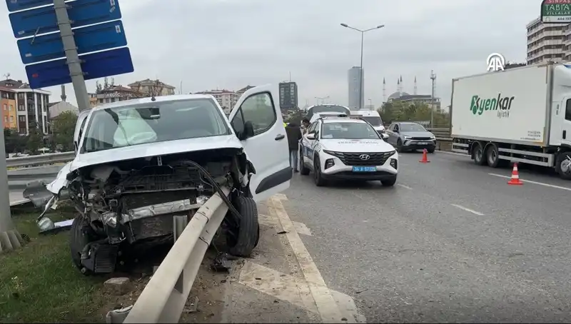 Otoyolda Meydana Gelen Feci Kaza Hayatı Karartan Anlara Sahne Oldu