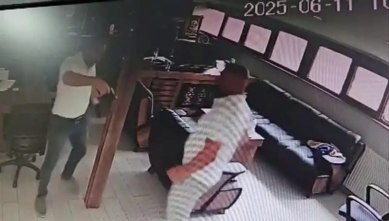 Alacak Verecek Meselesi Nedeniyle İş İnsanı Canından Oldu: Kanlı Olayın Ayrıntıları