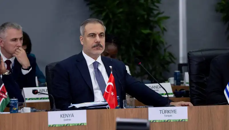 Yapay Zeka Geleceği: BRICS Zirvesinde Bakan Fidan'dan Kritik Uyarı