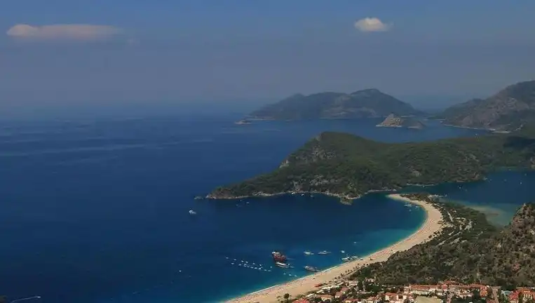Atina'nın Deniz Planlamasına Tepki: İddialar Reddediliyor ve Açıklamalar Yetersiz