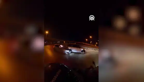 Kadıköy'deki Trafik Kazası Kask Kamerasında Şoke Eden Anlar