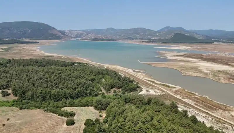İzmir'de Tehlike Çanları: Geçen Yıla Göre Suç Oranı Yüzde 50 Düştü!