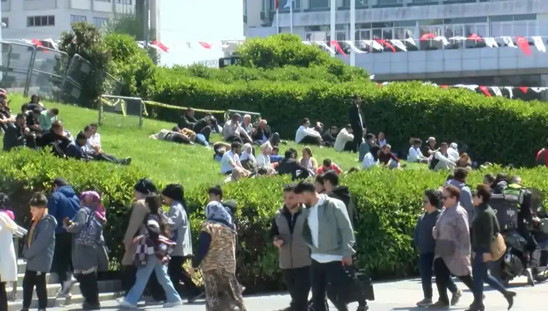 Taksim’de Deprem Yoğunluğu Arttı: Neler Oluyor?