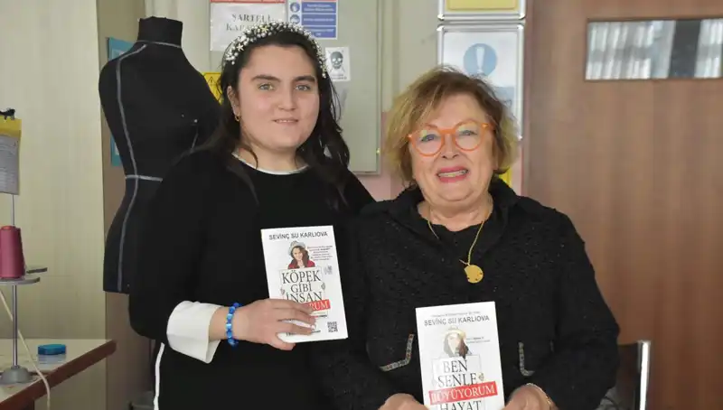 7 Yaşında Disleksi Tanısı Alan Genç Modacı ve Yazar Olma Yolunda