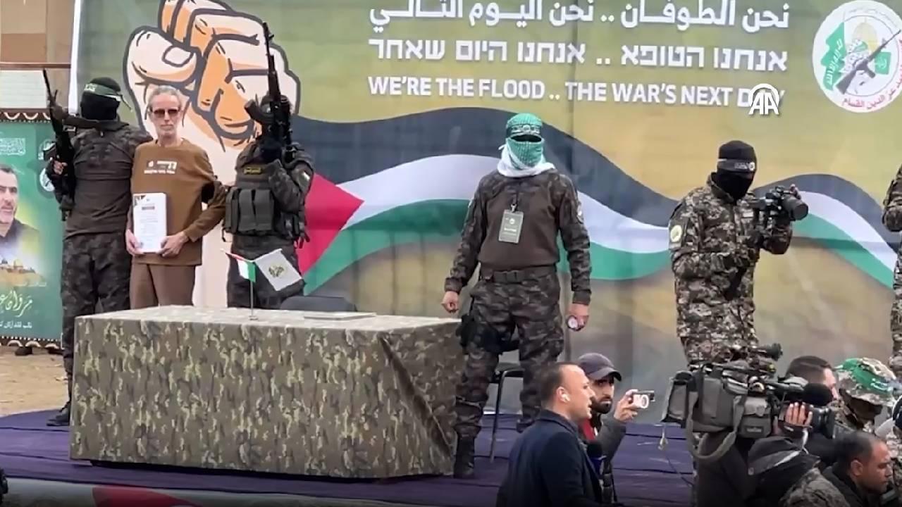 Hamas, İsrail ile esir takasında 3 İsrailli esiri serbest bıraktı