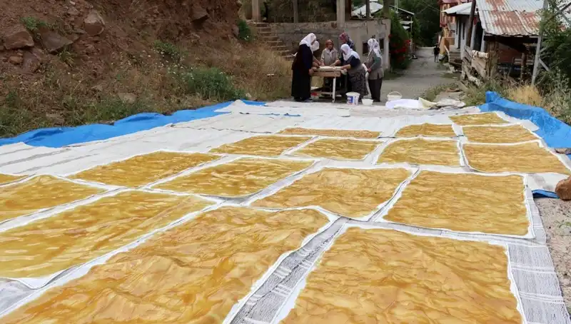 Kışın Sofralarını Şenlendirecek Geleneksel Odun Ateşinde Hazırlanan Lezzetler
