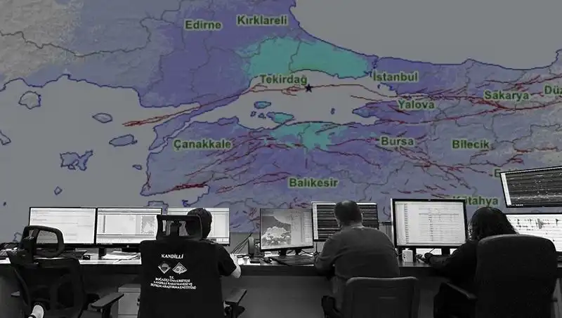 Kandilli Rasathanesi, Depremin Şiddetini Açıkladı: Denizde 8, Karada 5!