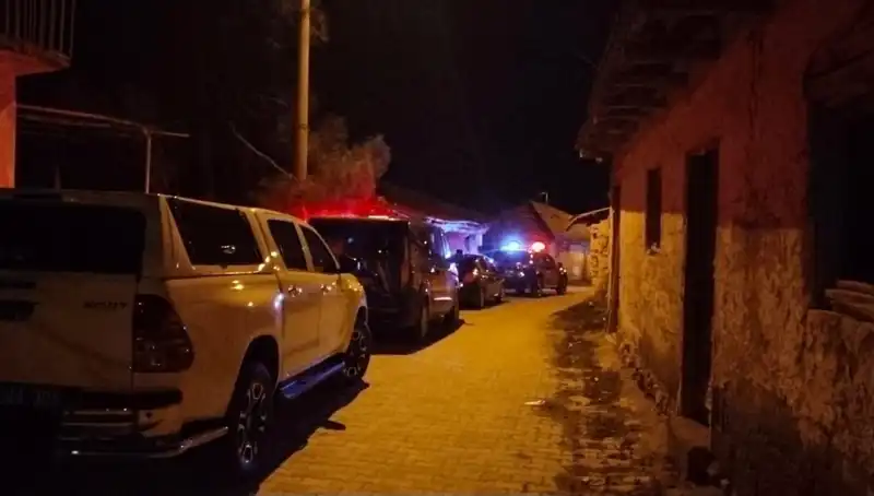Genç Adamın İnanılmaz Suç Eylemi: Babasını Taşla Öldürdü