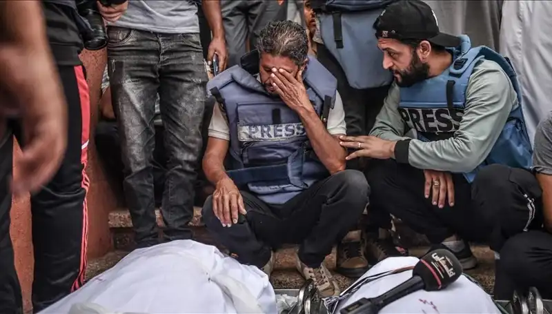 Gazze'deki Gazeteciler, Soykırım Eylemlerini Duyurmak İçin Tek Ses Oldular