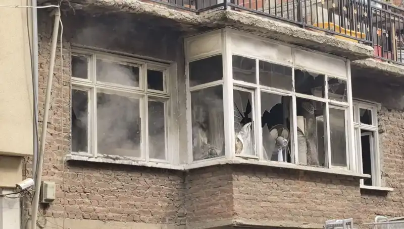 Bursa'da Yangın! İki Katlı Ev Kısa Sürede Alevlere Yenik Düştü