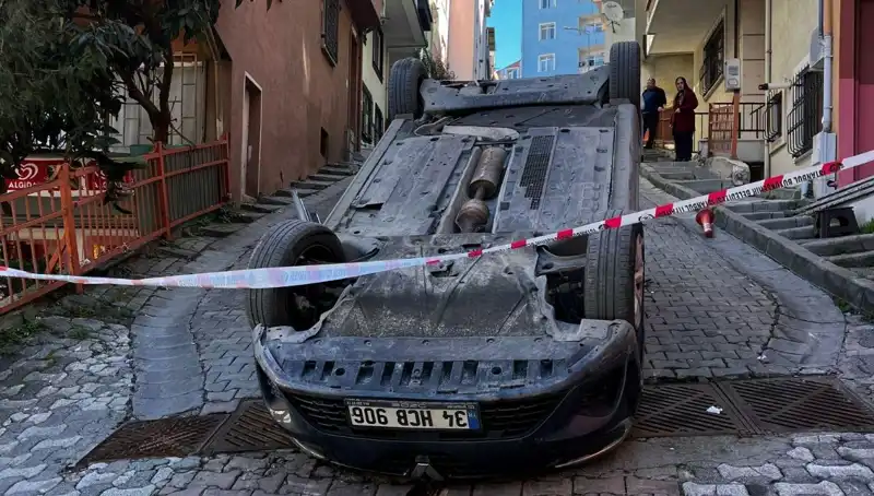 El Freni Unutulan Otomobilin Feci Kaza Anı Sosyal Medyayı Salladı!