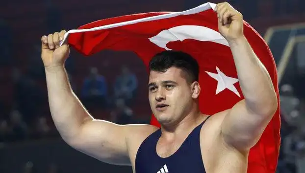 Milli Güreşçi Rıza Kayaalp’e Şok Cezası: 4 Yıl Men Kararı!