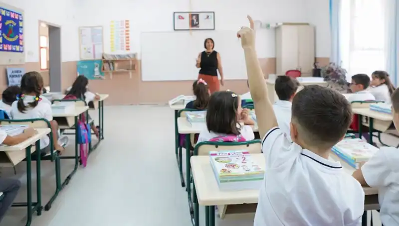 Öğretmenlerin Ek Ders Ücretleri Ne Zaman Hesaplara Yatacak?