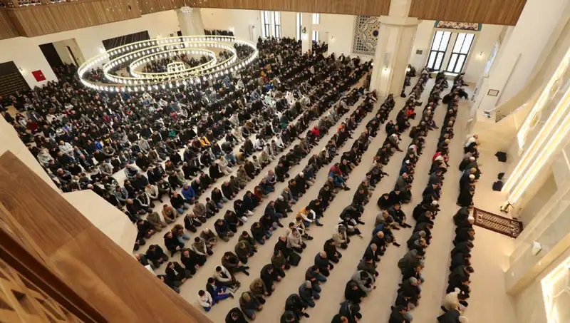 Cuma Namazı Saatleri: 4 Nisan 2025'te İstanbul, Ankara, İzmir ve Diğer Şehirler