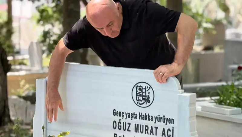 Aci Ailesinin Unutulmaz Hüzünlü Babalar Günü Anısı