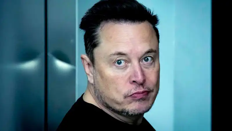 Elon Musk'ın En Büyük Korkusu: Yapay Zekanın Riskleri Artıyor