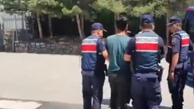 DAEŞ'e Yönelik Operasyon: 14 İlde 26 Kişi Gözaltına Alındı