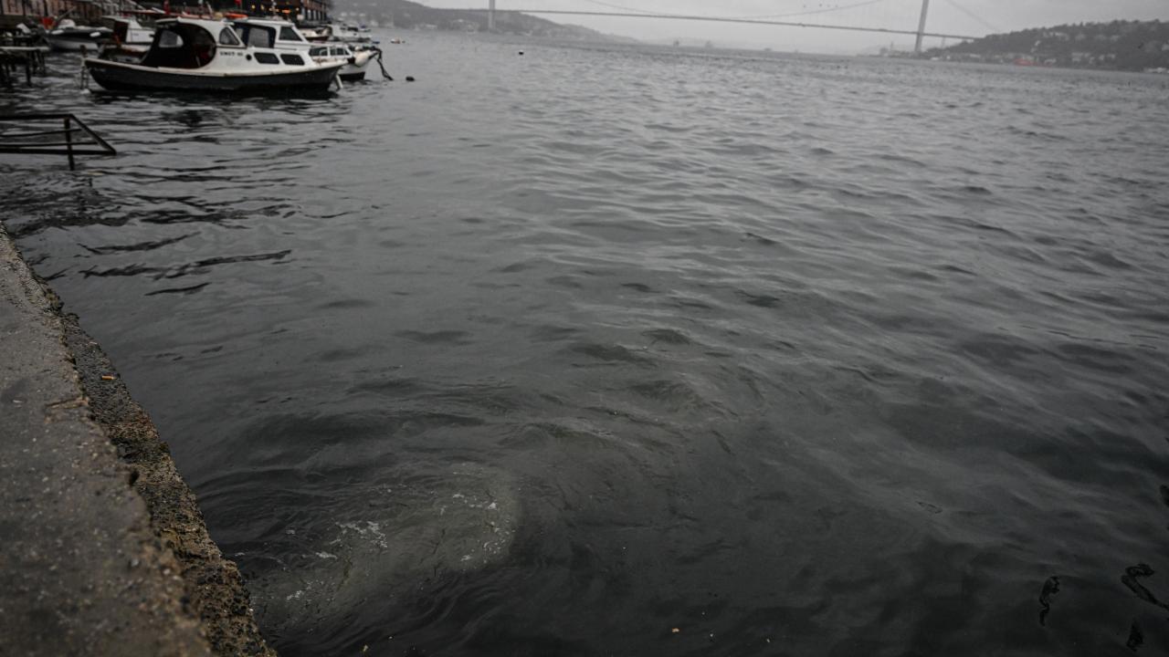 Üsküdar'da Kanalizasyon Suyu Denize Akıtıldı