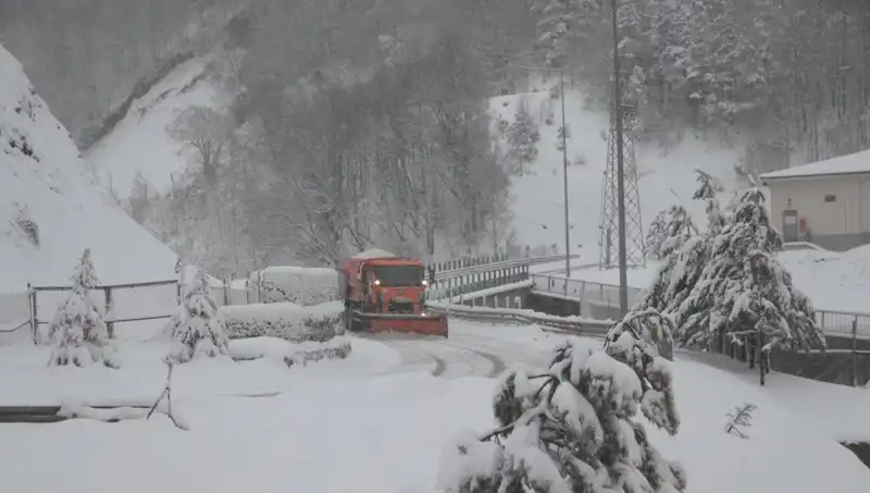 Bolu Dağı’nda Yağış ve Kış Manzaraları Tüm Güzelliğiyle Karşımızda
