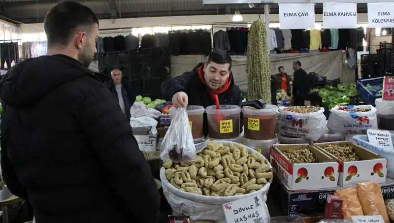 Sarı Altın Fiyatları Rekor Kırdı: Pazarın Gözdesi Gece Bile Satılıyor