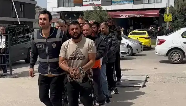 Edirne'de Eş Zamanlı Operasyonla Yedi Firari Yaralı Yakalandı