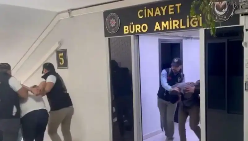 Silahlı Saldırı Sonrası Çürüyen İlişkiler: Suç Örgütüne 9 Gözaltı
