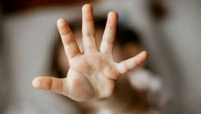 Uygunsuz Görüntüler Paylaşan Şüpheli Çocukların Korunması İçin Gözaltına Alındı