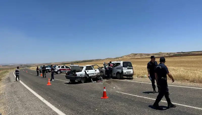 Adıyaman'da Feci Trafik Kazası: Dört Can Kaybı Yaşandı!