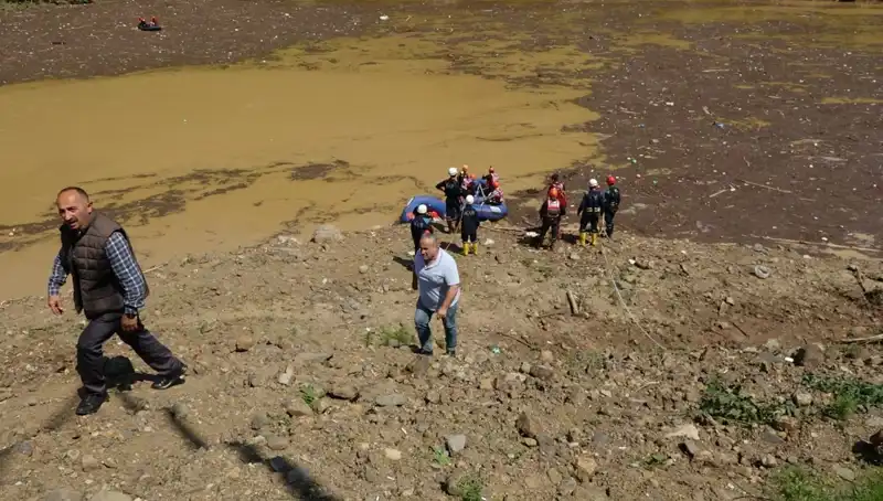 Trabzon'da Sel Felaketi: Su Tahliye Ederken Hayatını Kaybeden Adamın Hikayesi