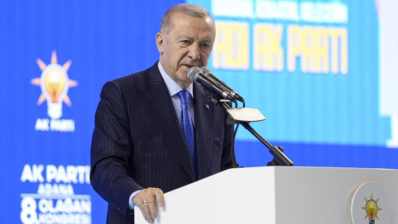 Erdoğan'dan Özel'e: Esenyurt ve Beşiktaş'a dikkat!