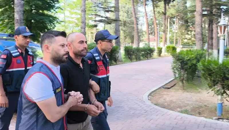 140 Kez Hırsızlık Yapan Çete Çökertildi: 4 Şüpheliden 1’i Tutuklandı